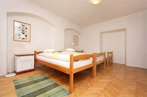 Apartments At The Golden Plough Praha
