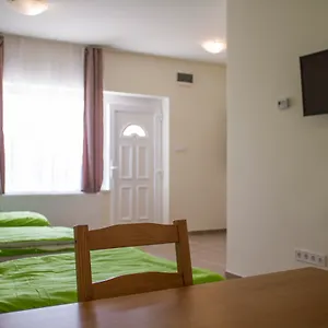 https://airport-microstore-panzio.inbudapesthotels.com